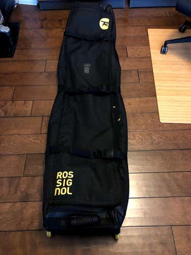 Rossignol, Double Ski Carrier/Bag, Great Condition used Once,Handles skis up 210
