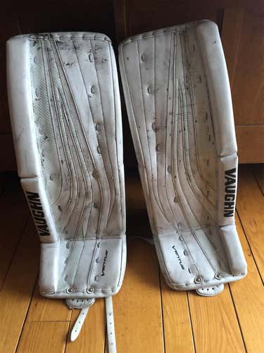 28" Ventus SLR Jr Goalie Leg Pads Junior