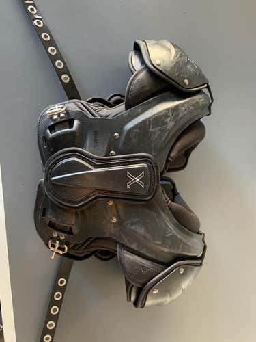 Small Xenith Shoulder Pads