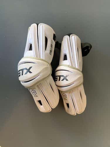 White Medium STX Stallion HD Arm Pads