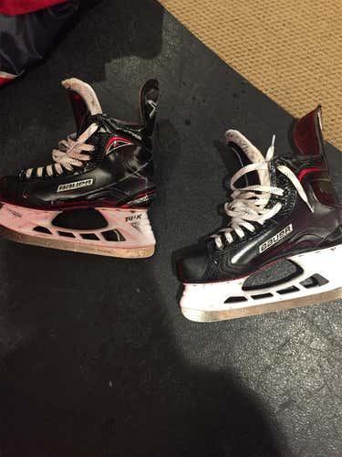 Bauer Hockey Skates  Pro Stock Size 7.5