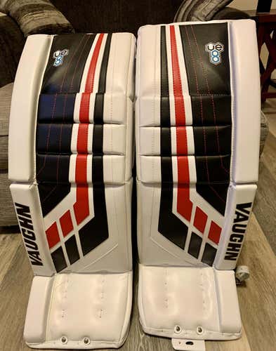 Vaughn Velocity VE8 Pro Leg Pads 33+2 worn twice