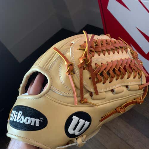 NWT Wilson A2K Baseball Glove (NOT LOOKING TO TRADE)