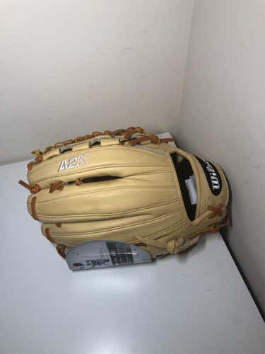 Wilson A2k D33 11.75” Pitchers Glove