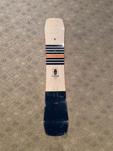 Men's  Arbor Snowboard Without Bindings Medium Flex True Twin