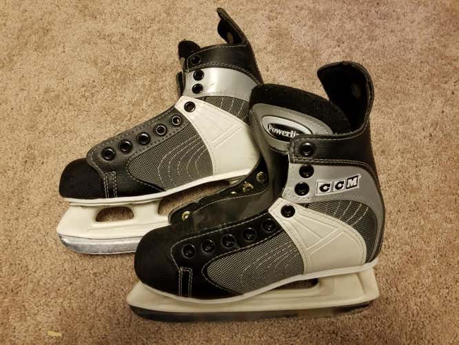 CCM Powerline Hockey Skates Senior Size 7
