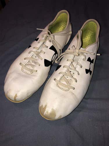 Under Armour Speedform White Used Soccer Cleats Women’s Size 8.5