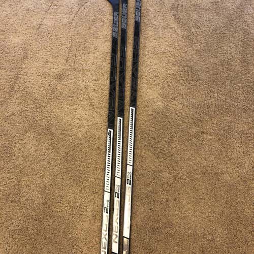 Nexus 2N Pro Hockey Stick Mid Senior Pro Stock