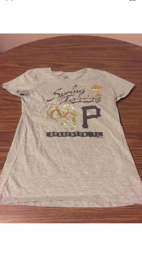 Pittsburgh Pirates Training Camp Women’s Medium Shirt
