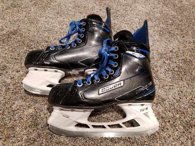 Bauer Nexus N2900 Hockey Skates Junior Size 3.5