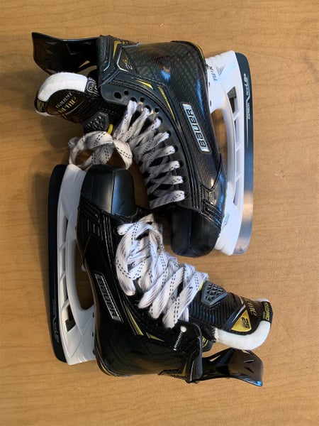 New Supreme 2S Pro Hockey Skates Senior Pro Stock Size 5.5