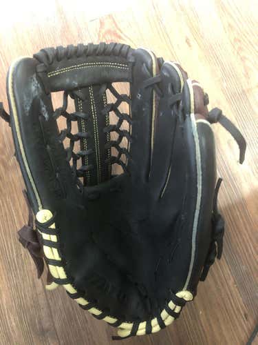 Mizuno MVP Prime 12.75” Outfield Glove