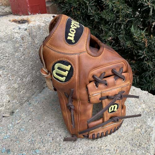 Wilson A2000 DP15 11.5 Baseball Glove