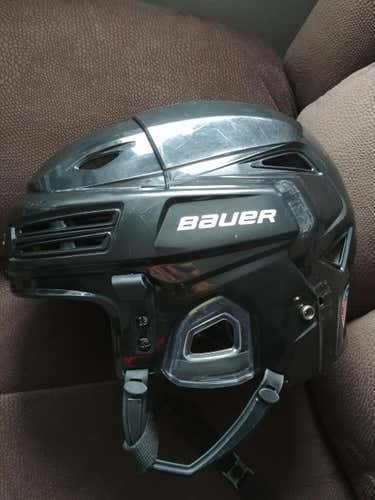 Black Large Bauer Re-Akt 200 Helmet