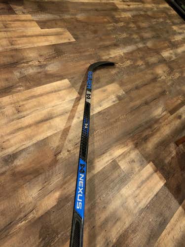 New Bauer Left Handed Hockey Stick Mid Senior Pro Stock