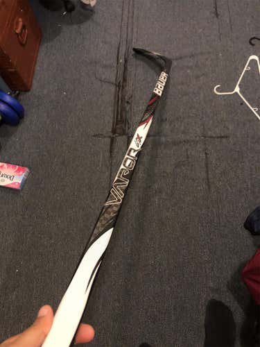 New Vapor APX Hockey Stick Toe Senior Pro Stock