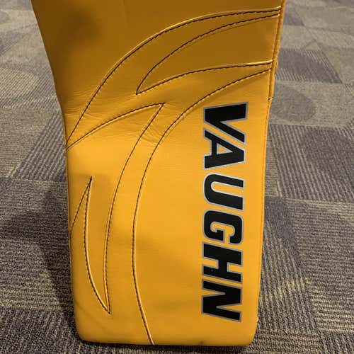 Yellow New 7500 Velocity 3  Senior Pro Stock