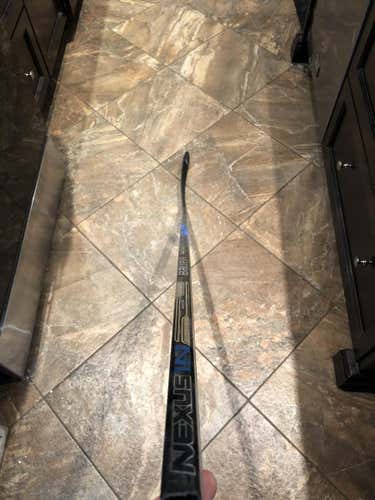 Like New Bauer Nexus 1N Kane P88 Junior 52 Flex Lie 5 LH Griptac