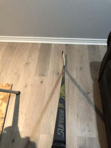 Like New Bauer 1S Supreme Ovechkin P92 Intermediate 67 Flex Lie 6 RH Griptac