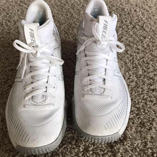 9.0 (Women's 10) New Balance  Adult