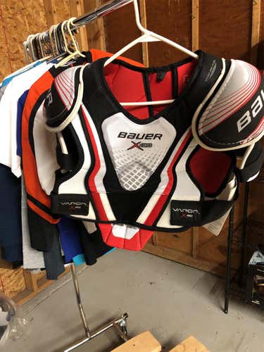 New Large Vapor X30 Shoulder Pads Senior Pro Stock