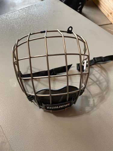 Bauer FM Re-akt titanium Cage Small Senior
