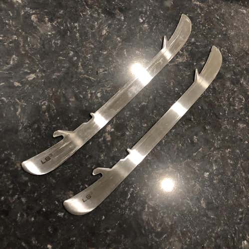 Bauer TUUK LS3 Edge Runners