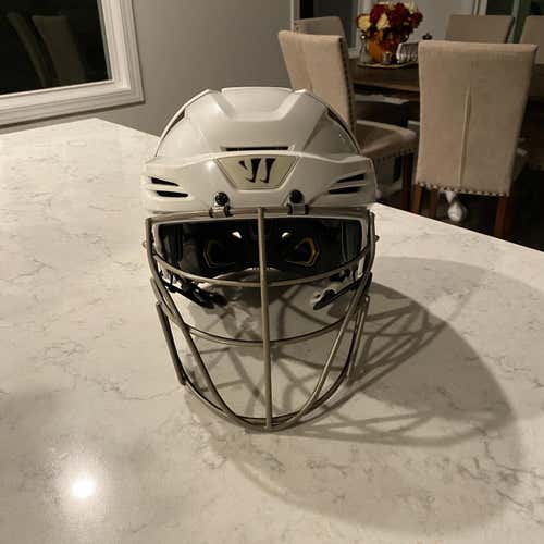 Box Lacrosse Helmet