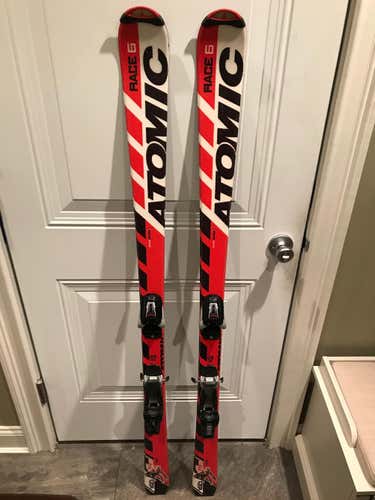 Red Atomic Skis - Unisex (150 cm) with Marker Bindings