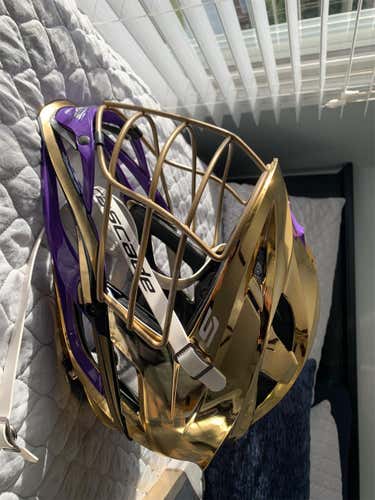 New S Helmet Adult Platinum