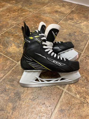 Tacks 2092 Hockey Skates Senior  Size 9