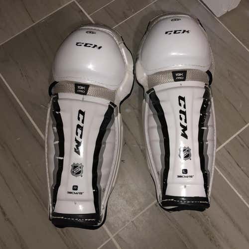 CCM 19K Pro Shin Pads Senior Pro Stock