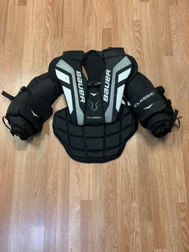 Black Medium Bauer Goalie Chest Protector Senior