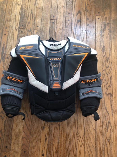 CCM Extreme Flex Shield II Goalie Chest Protector Senior LARGE