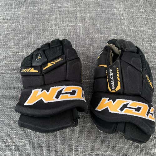 Black  Ultra Tacks Gloves Junior