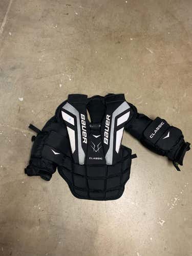 Black Small Bauer Goalie Chest Protector Senior