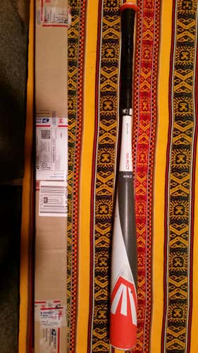 Easton Mako Bat