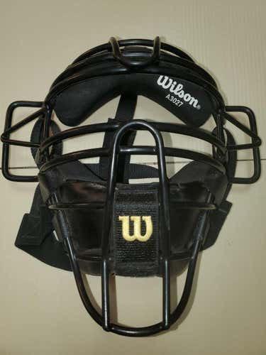 Wilson A3027 Catcher's Mask