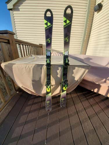 Kid's 2017 Fischer Racing RC4 World Cup SL Skis 135 cm with Bindings
