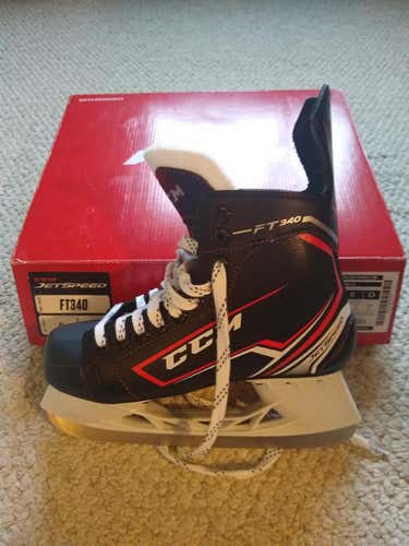 New CCM JetSpeed FT340 Hockey Skates Senior Size 6
