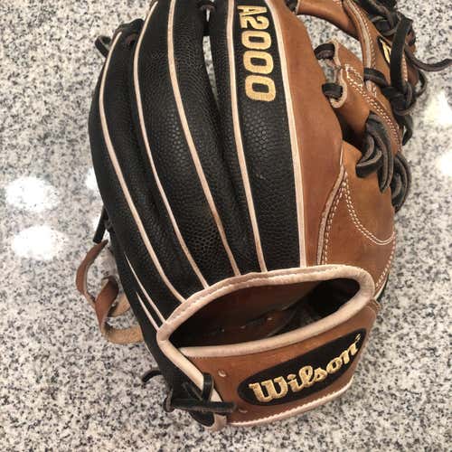 Brown  A2000 1786 Baseball Glove