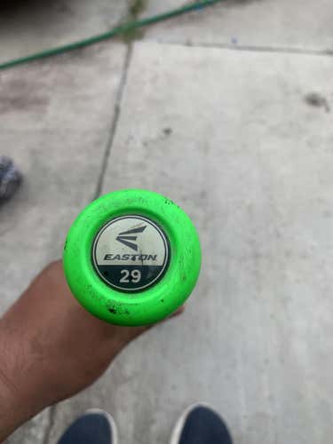 Green 2016 Easton Mako Bat