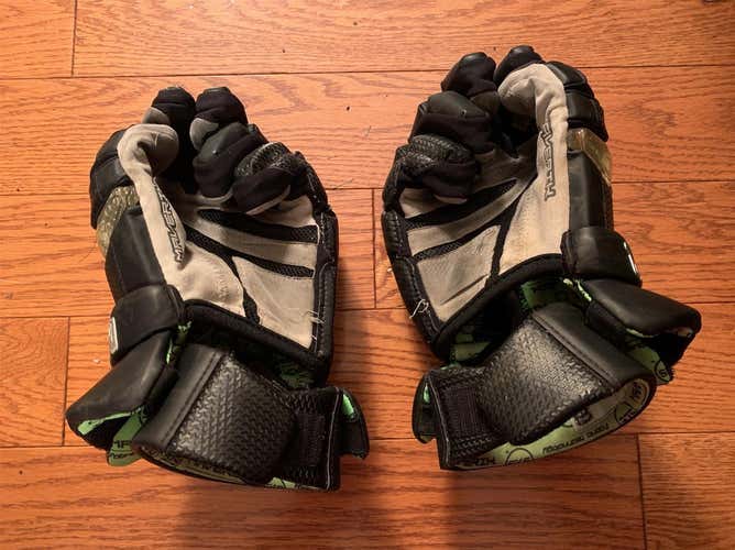 Black  Player M4 Lacrosse Gloves