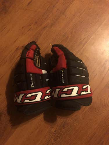 Black  Tacks 4 Roll Pro Gloves Senior