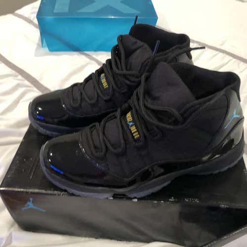 Black 4 Pairs Men's 11 (Women's 12) Air Jordan Shoes Adult