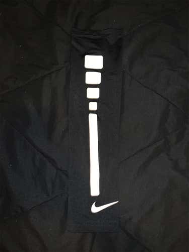 nike men’s elite shooting sleeve