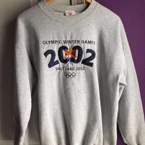 Vintage ‘02 Salt Lake Olympjcs Sz Large Pullover Utah City Grey Winter Fall Warm Sweatshirt Adult
