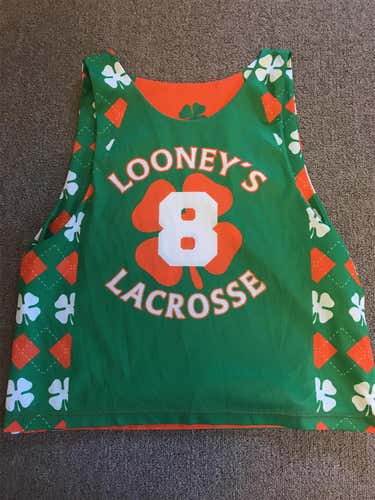 Looneys Lacrosse Club Pinnie - Size: SM/MD