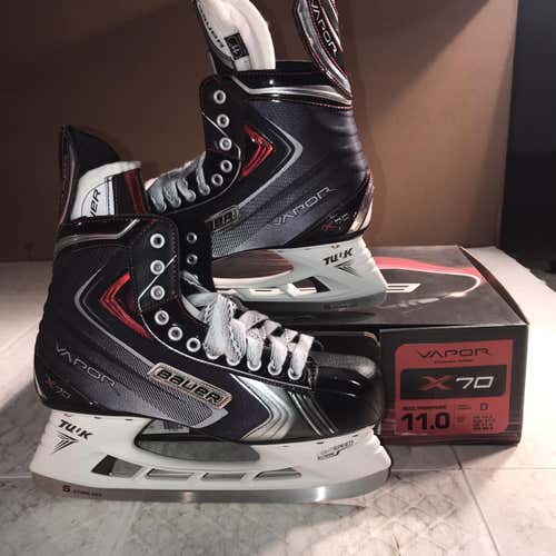 Brand New In The Box Senior Vapor X70 Hockey Skates Size 11