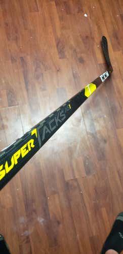 CCM Super Tacks AS1: Left, 85 Flex, Crosby P29 Curve